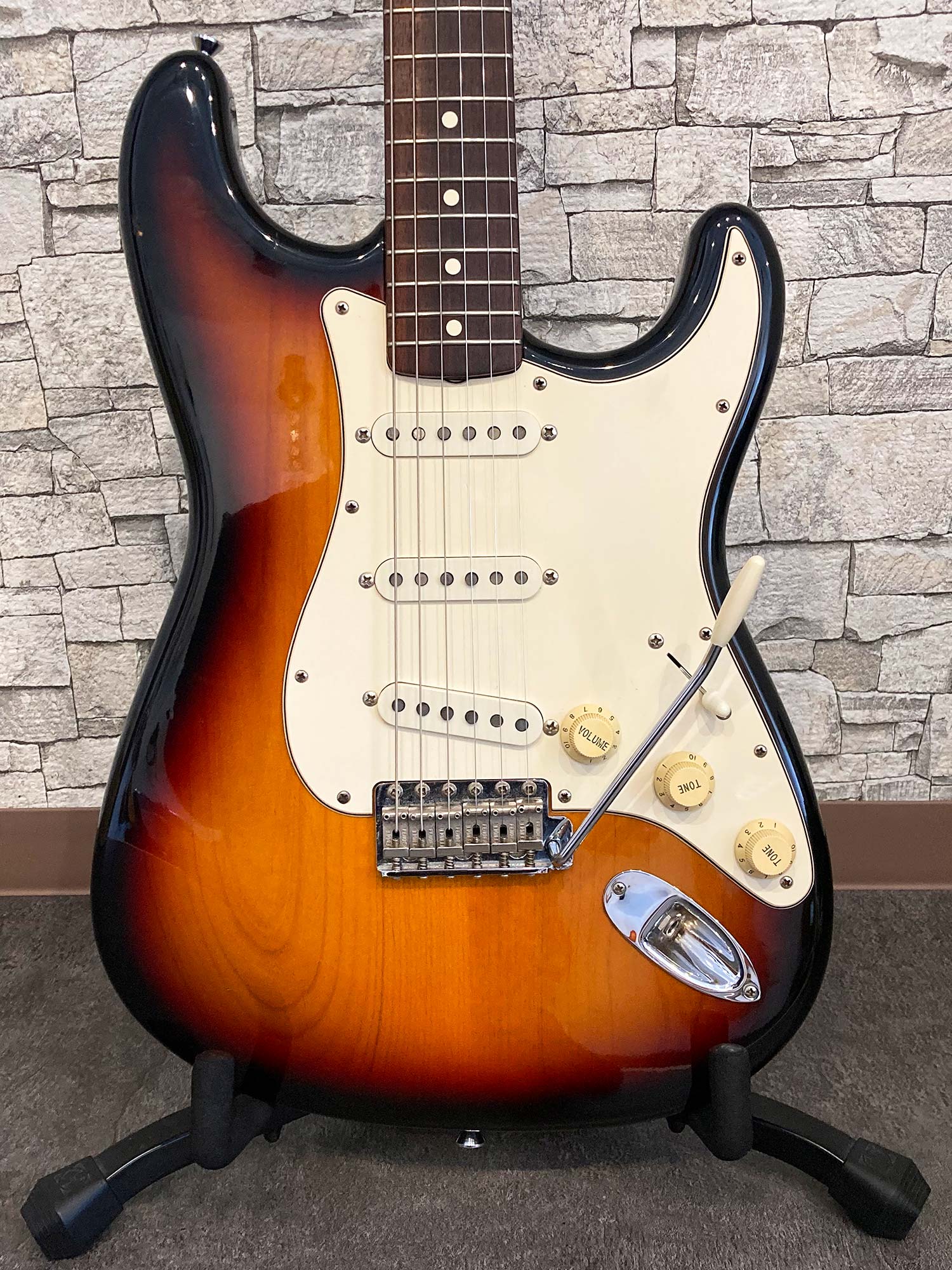 (中古) FENDER USA / American Professional II Stratocaster Miami Blue 2020 (S/N US20042638)(渋谷店) 中古FENDER USA ⁄ American Standard Stratocaster Sienna Sunburst