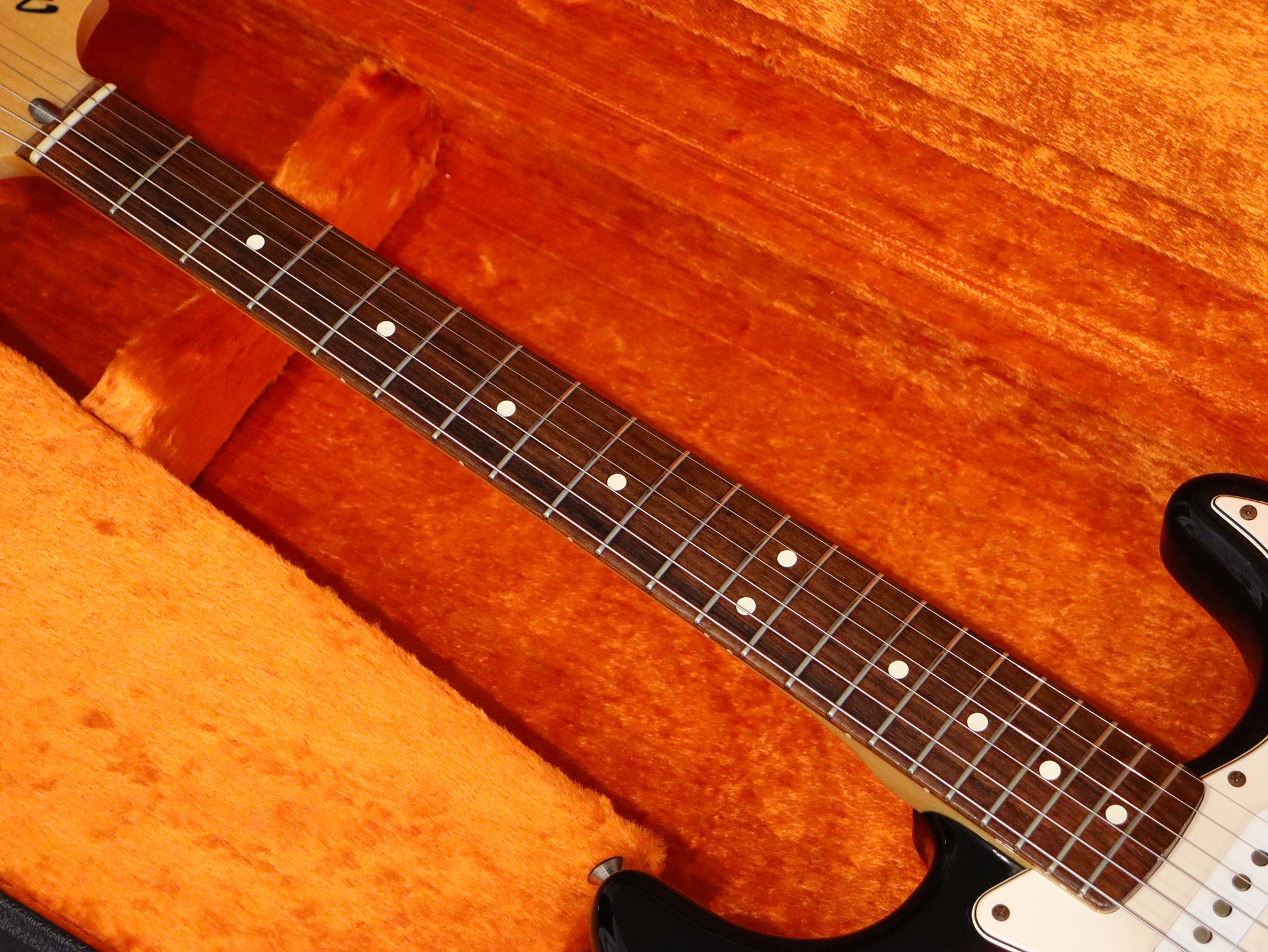 Fender USA American Vintage 70s Stratocaster 3 Color Sunburst 2005 - 6.jpg
